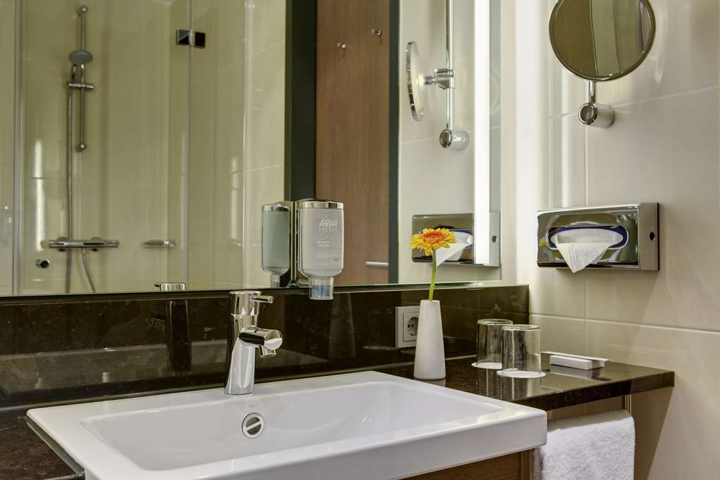 IntercityHotel Leipzig, Germany - Bathroom