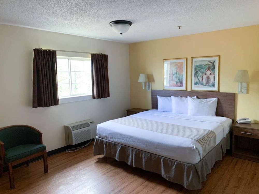 Studio 6 Myrtle Beach SC - photo 4