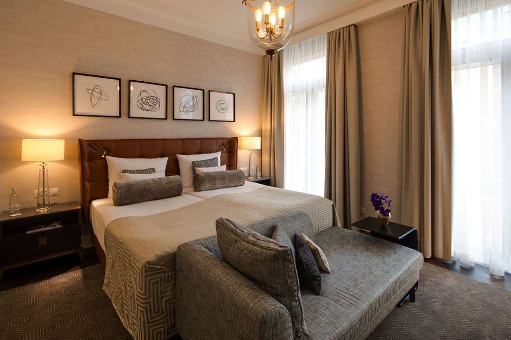 Steigenberger Parkhotel, Düsseldorf, Germany - Deluxe Suite