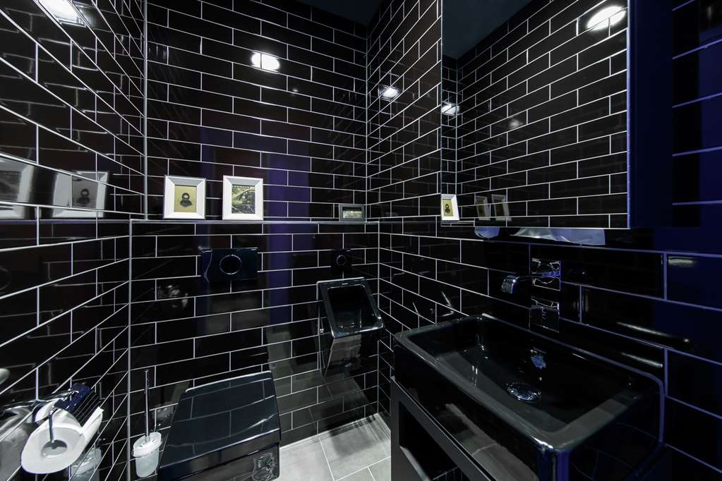Bathroom / Arthotel ANA Momentum Goeppingen