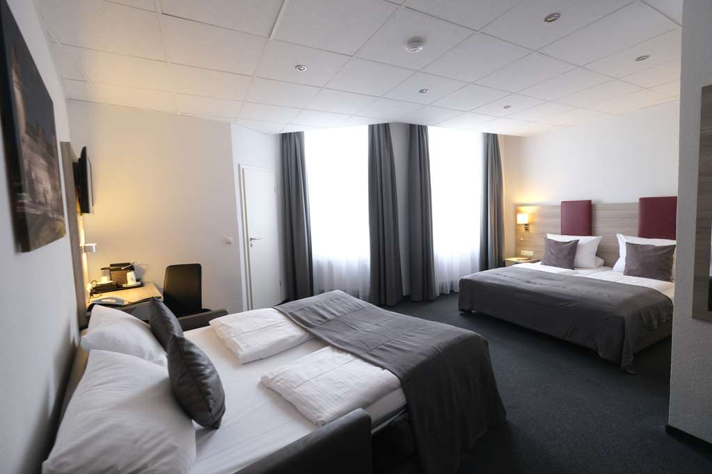 Room for four TOP Hotel Hohenstaufen Koblenz