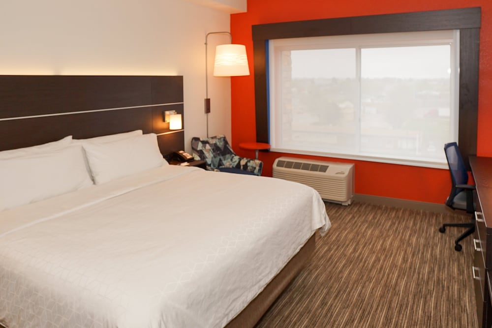 Holiday Inn Express & Suites Denver Aurora Medical Campus an IHG Hotel - photo 5