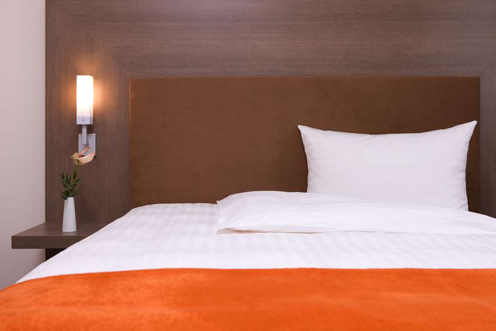 IntercityHotel Essen, Germany, Studio