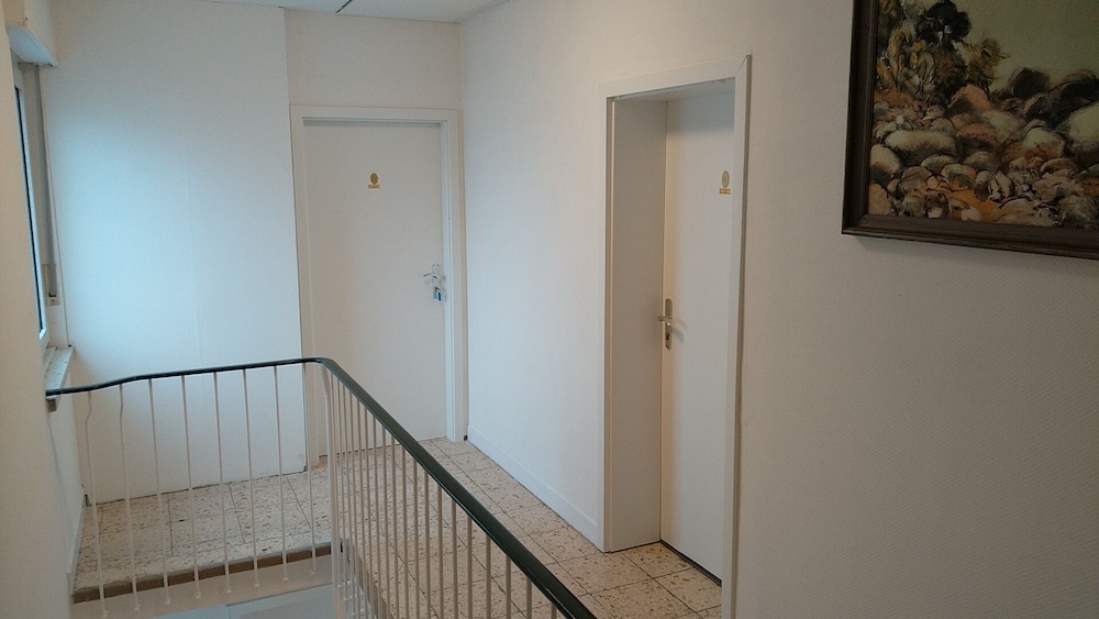 Handrails in stairways