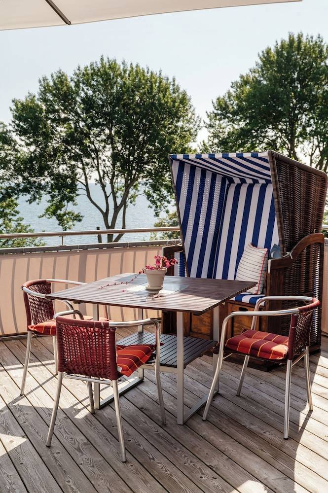 Sundeck