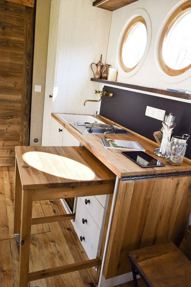 Private kitchenette