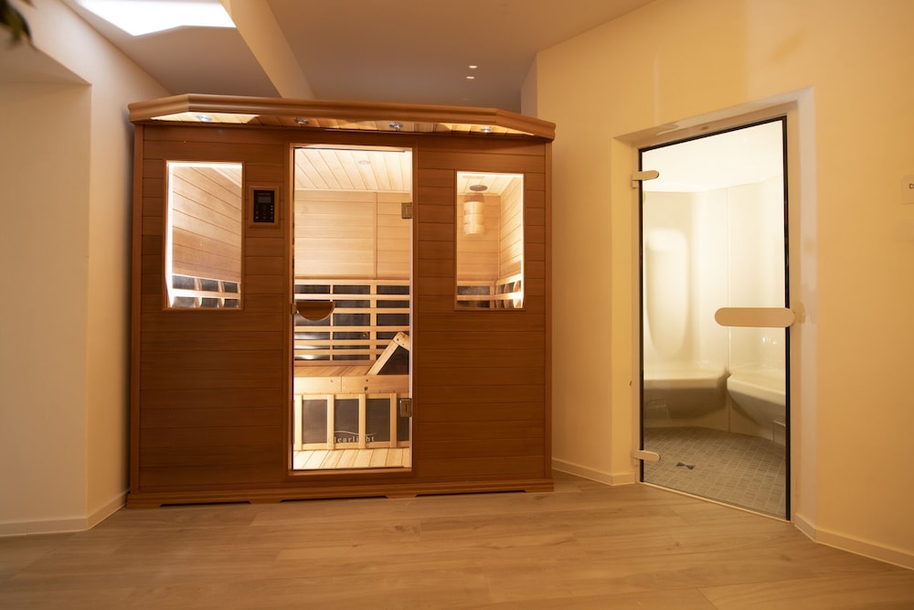 Steam room