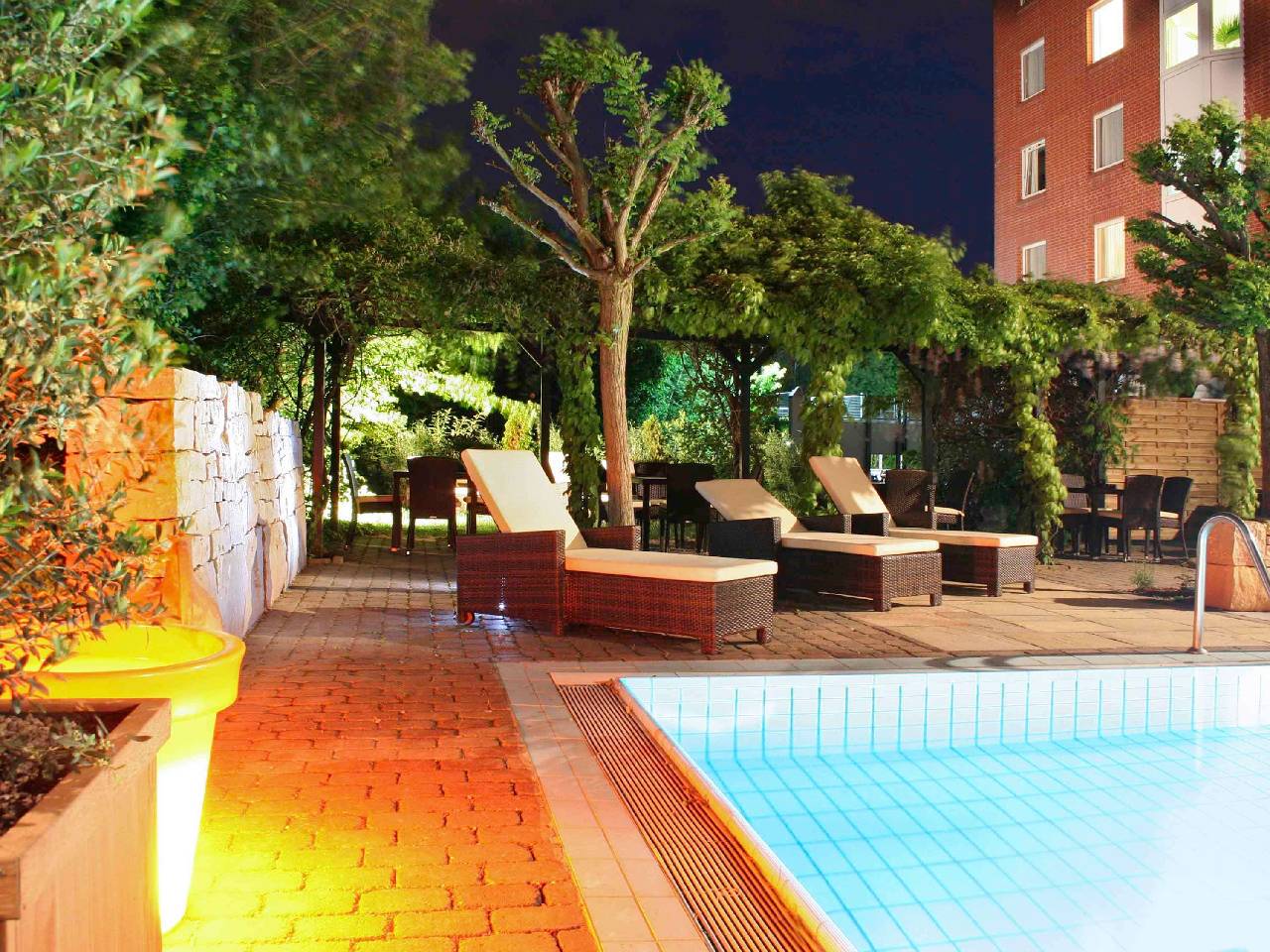 Pool