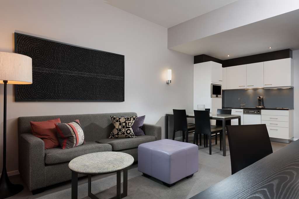 adina apartment hotel frankfurt neue oper one bedroom apartment lounge room