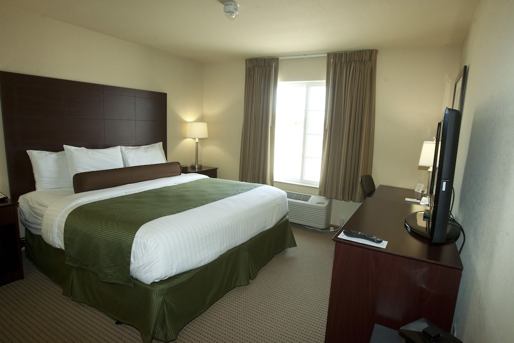 Cobblestone Inn & Suites Langdon - photo 5