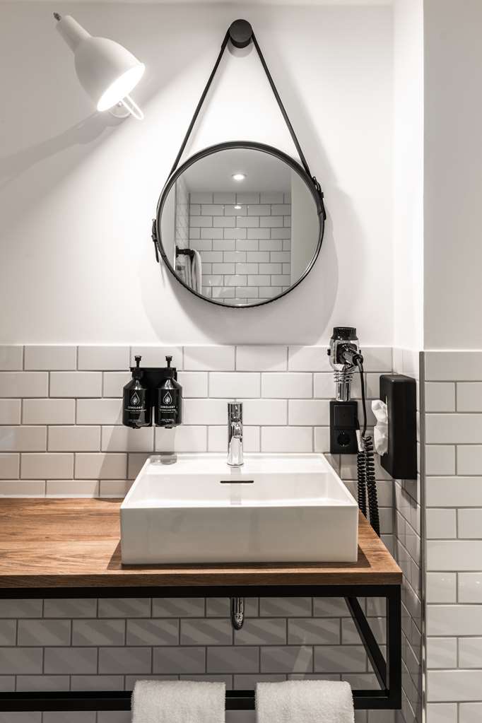 Bathroom Studio Apartment