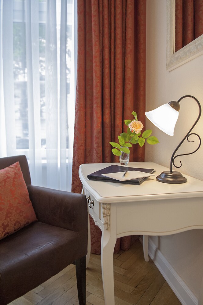 In-Room Business Center