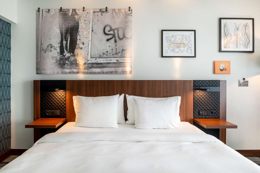 Suite Bedroom