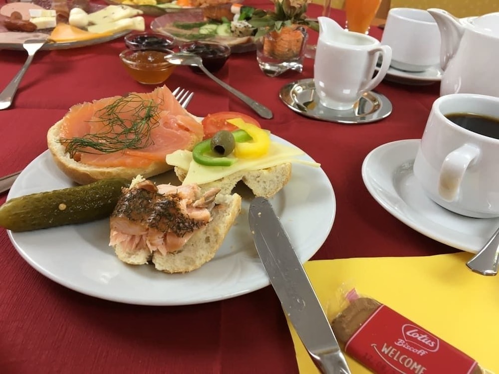 Breakfast meal