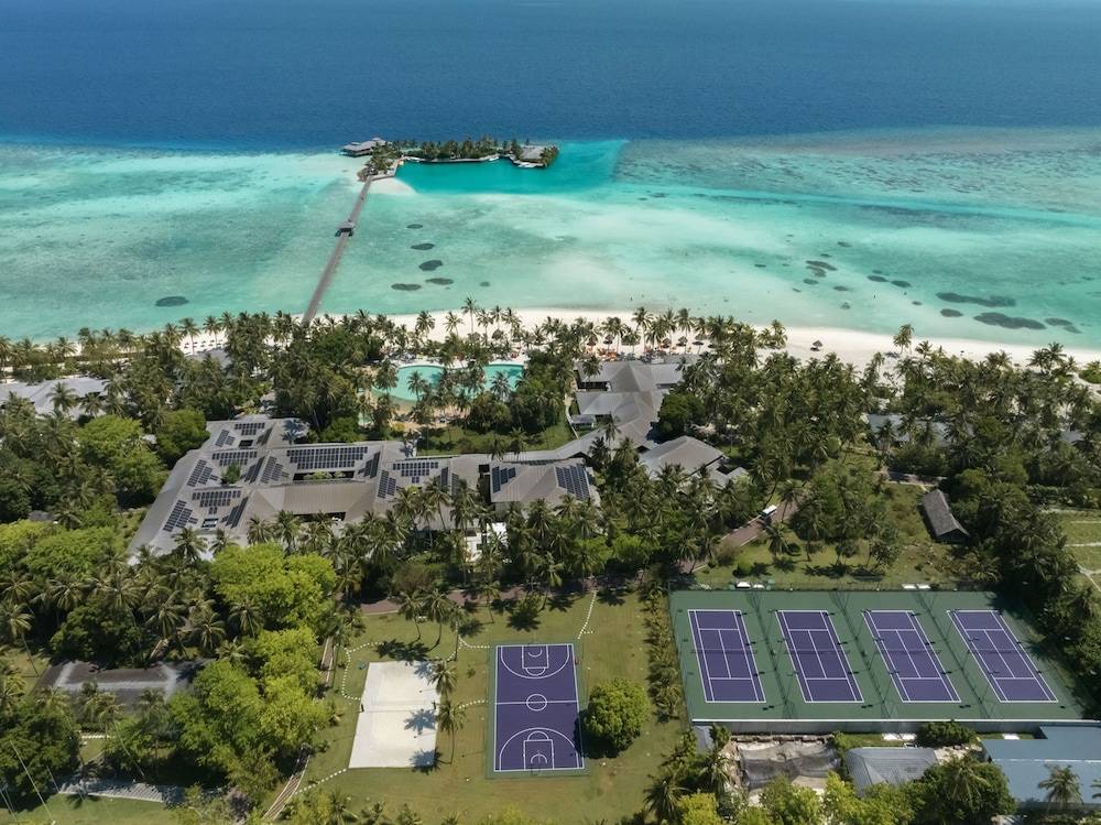 Tennis court