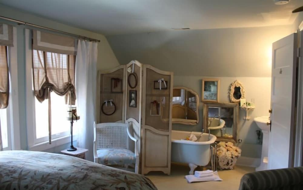 Hope and Glory Inn and Vineyard - photo 3