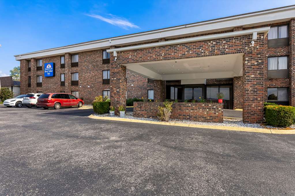 Americas Best Value Inn McMinnville - photo 2