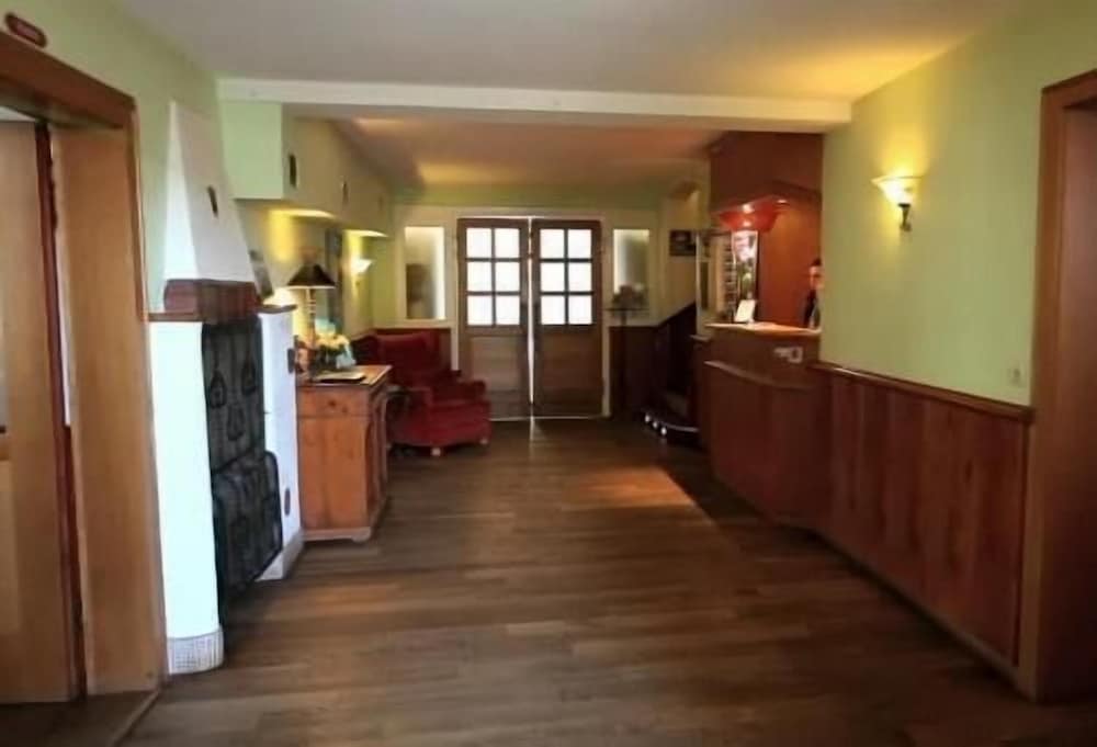 Concierge desk