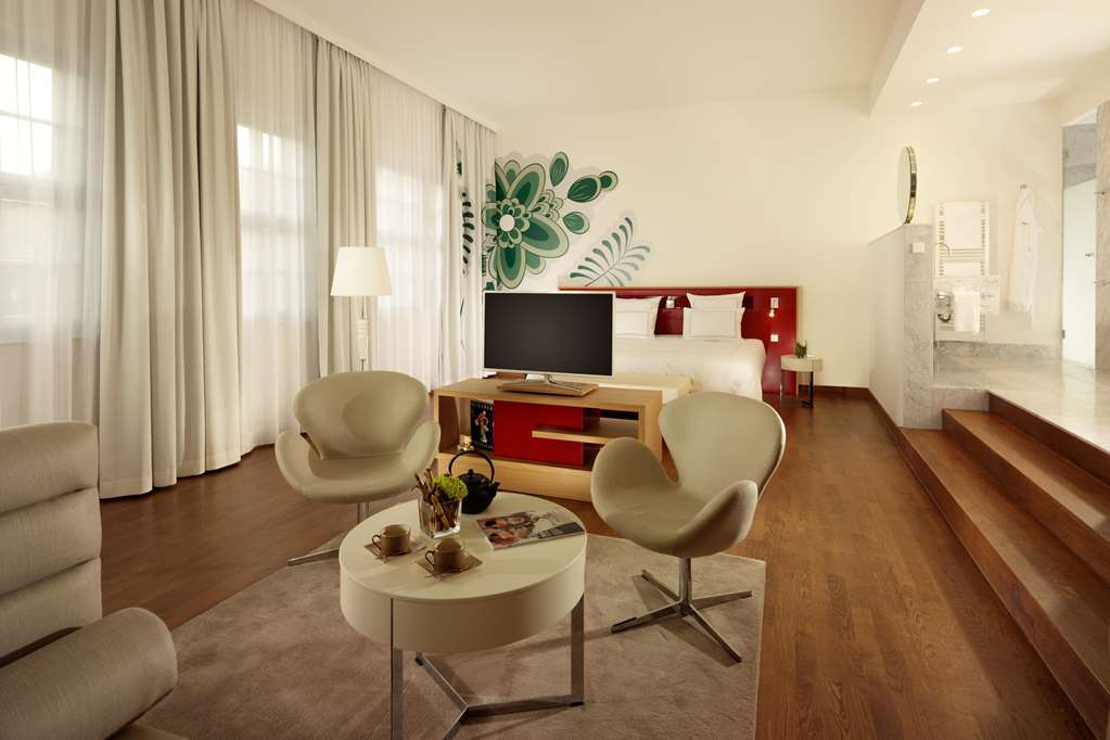 Guest room