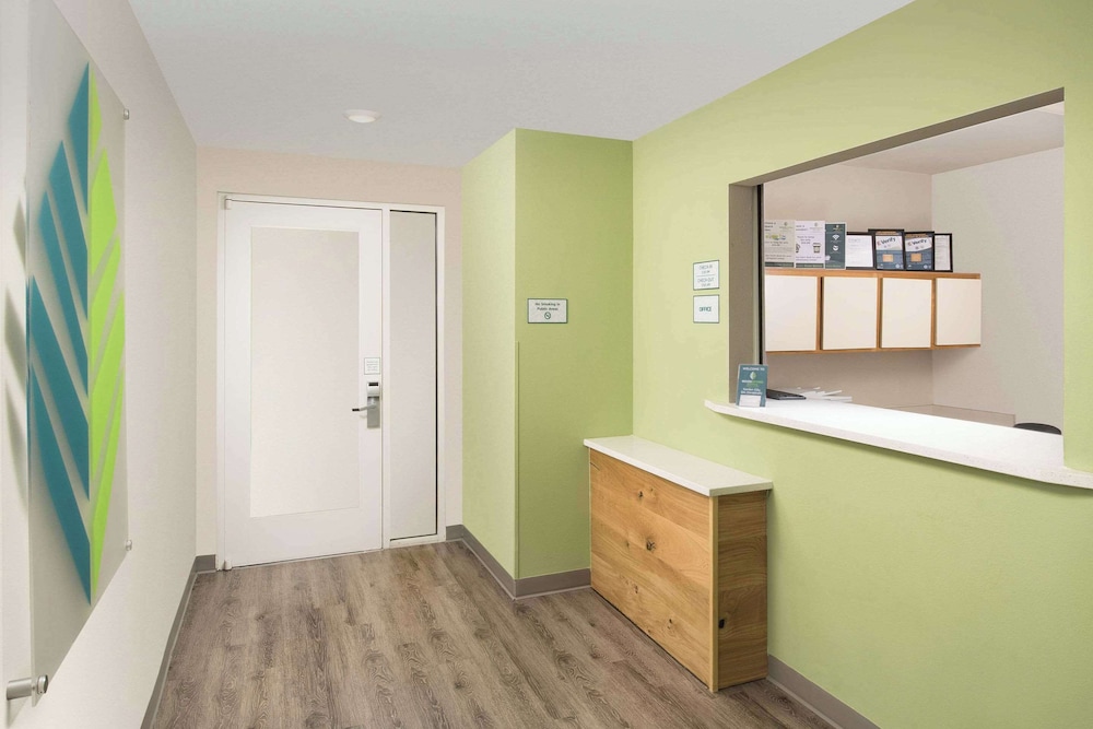 WoodSpring Suites Savannah Garden City - photo 4