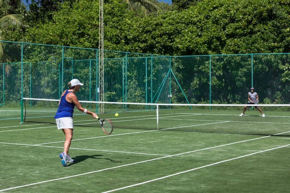 Tennis court