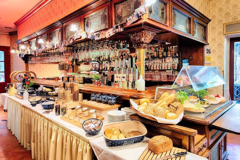 Breakfast buffet