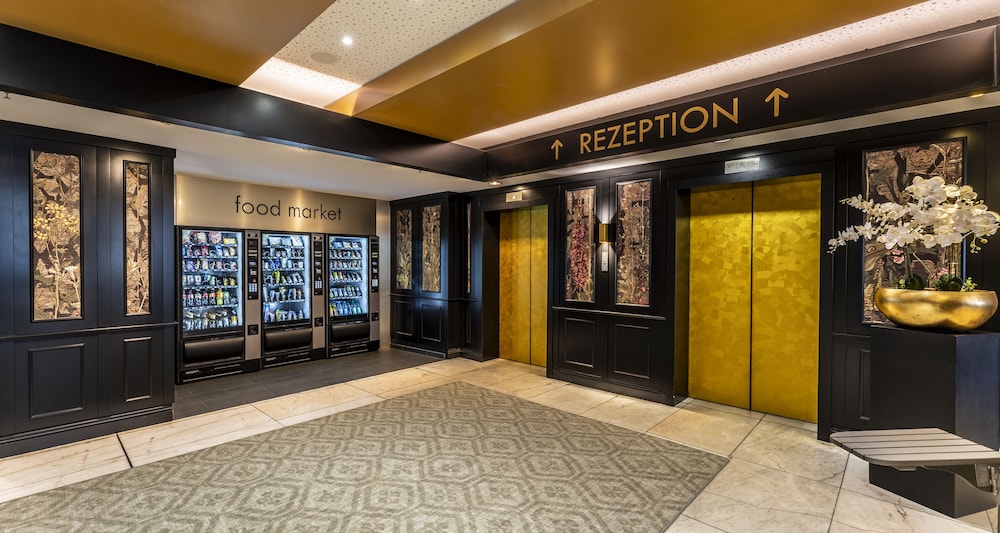 Elevator
