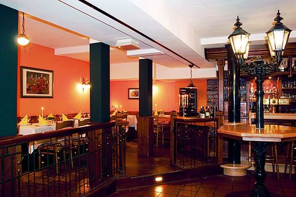 Hotel Bar