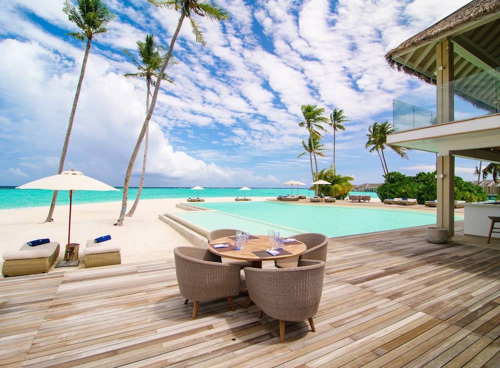 Beach bar
