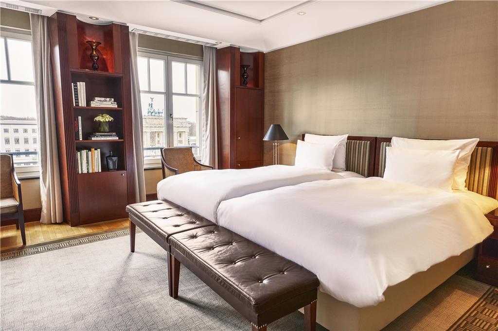 Deluxe Suite Bedroom