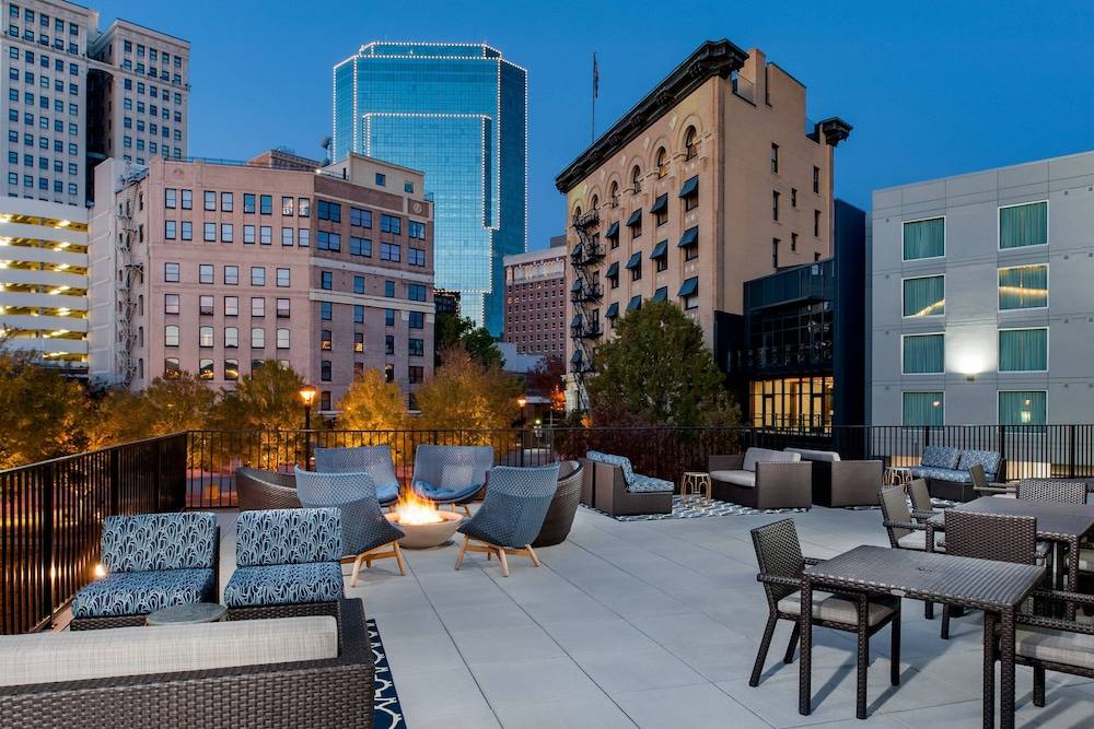 Fairfield Inn & Suites Fort Worth Downtown Convention Center - photo 2