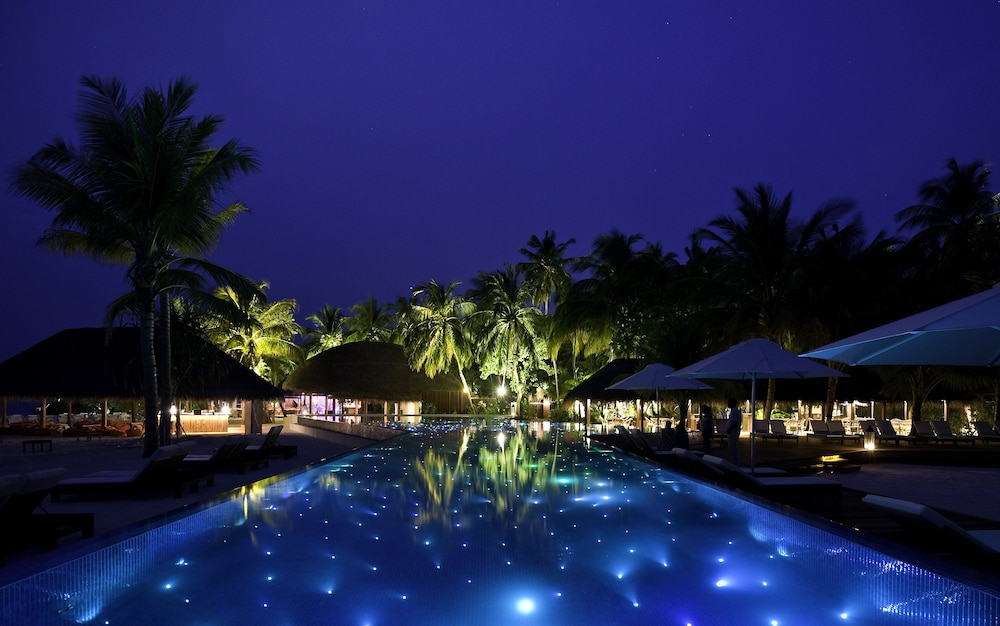 Infinity pool
