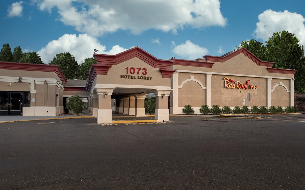 Red Roof Inn Bordentown McGuire AFB - featured photo