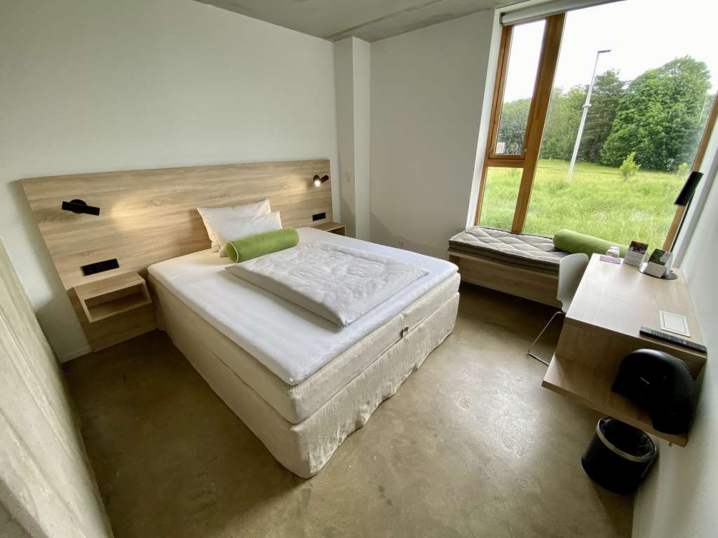 SGL Premium Room King