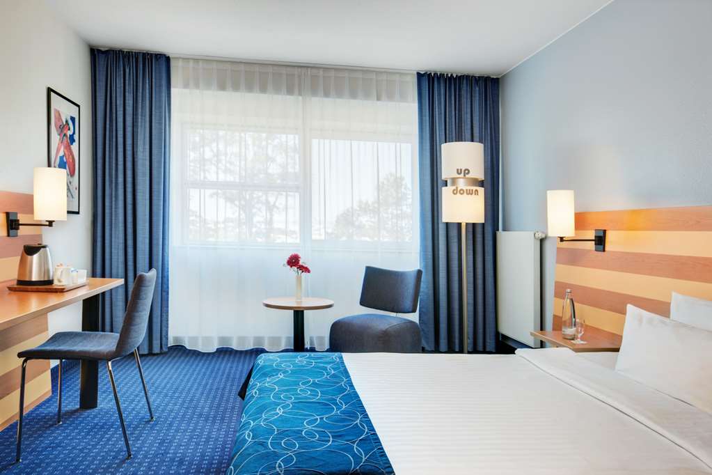 IntercityHotel Frankfurt Airport, Germany, standard plus room