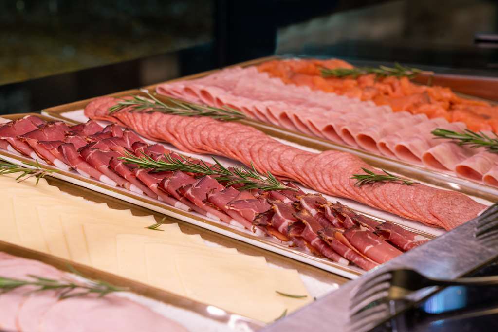 the rilano hotel muenchen kaese wurst platte