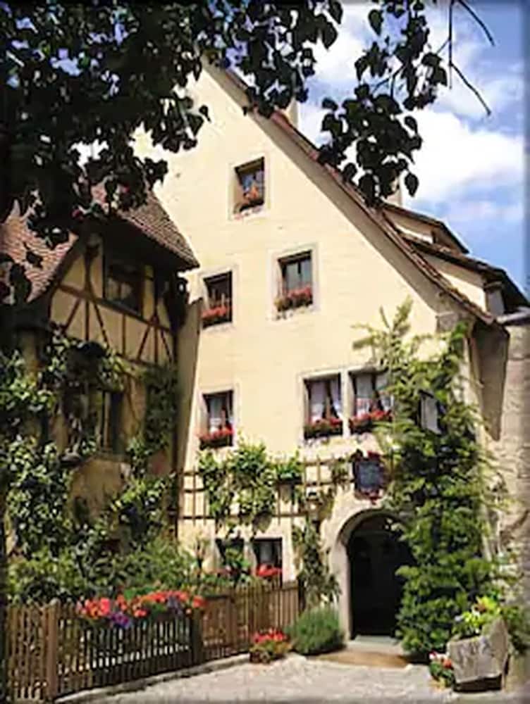 Burg Hotel Relais du Silence
