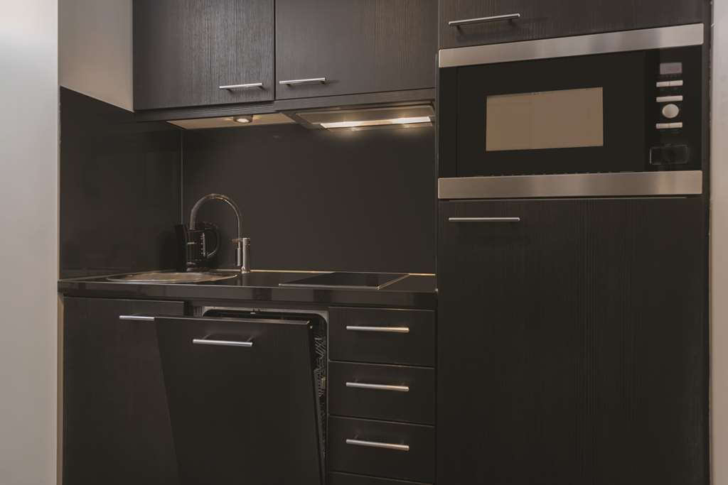 adina apartment hotel hackescher markt premier studio kitchenette