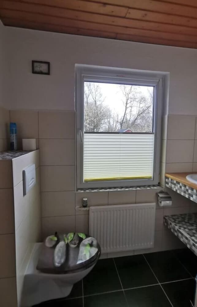 Kubis Modern Retreat