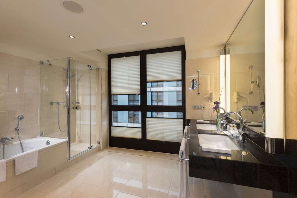 Dus Master Suite Bad