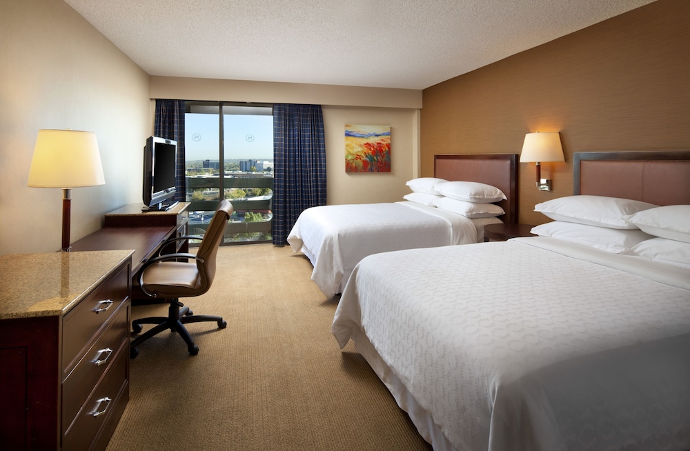 Sheraton Albuquerque Uptown - photo 4