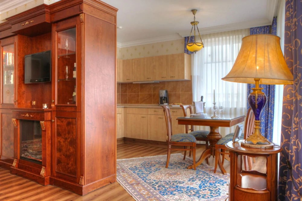 In-room dining