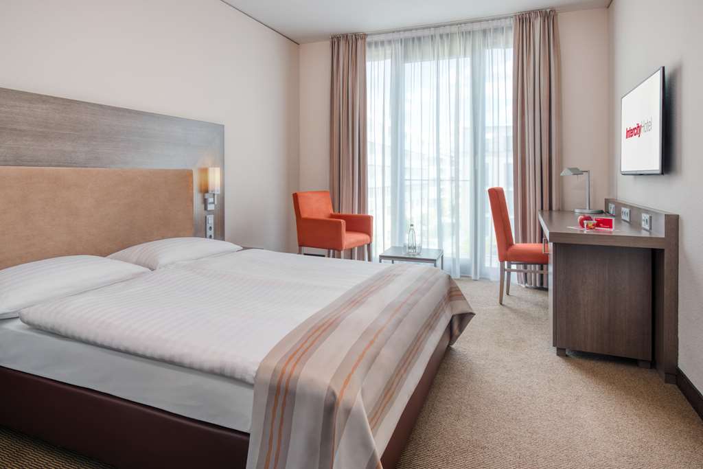 IntercityHotel Dresden, Germany - Business Room