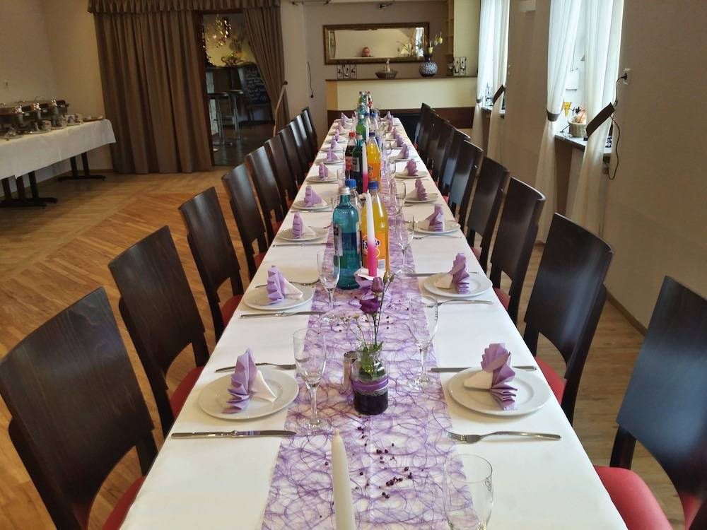 Banquet hall
