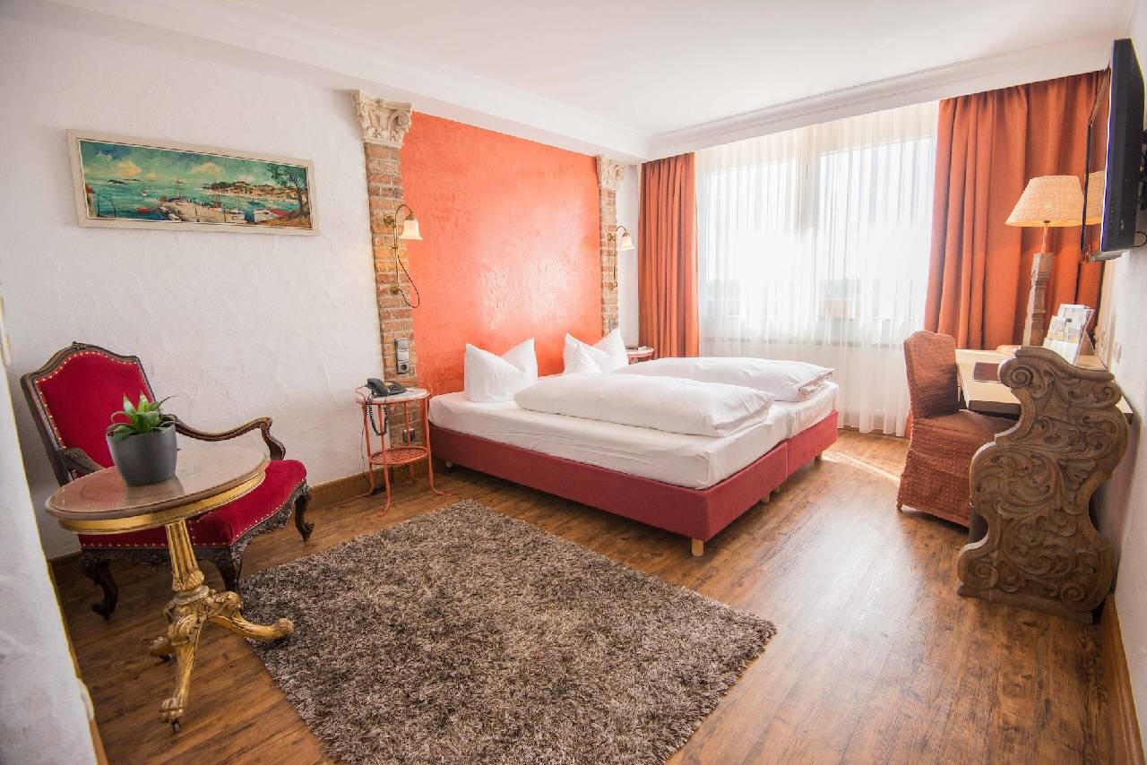 Guest room