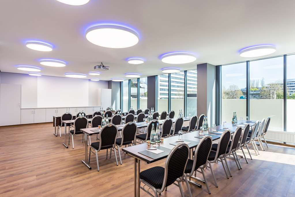 Gothenburg meeting room classroom set-up
