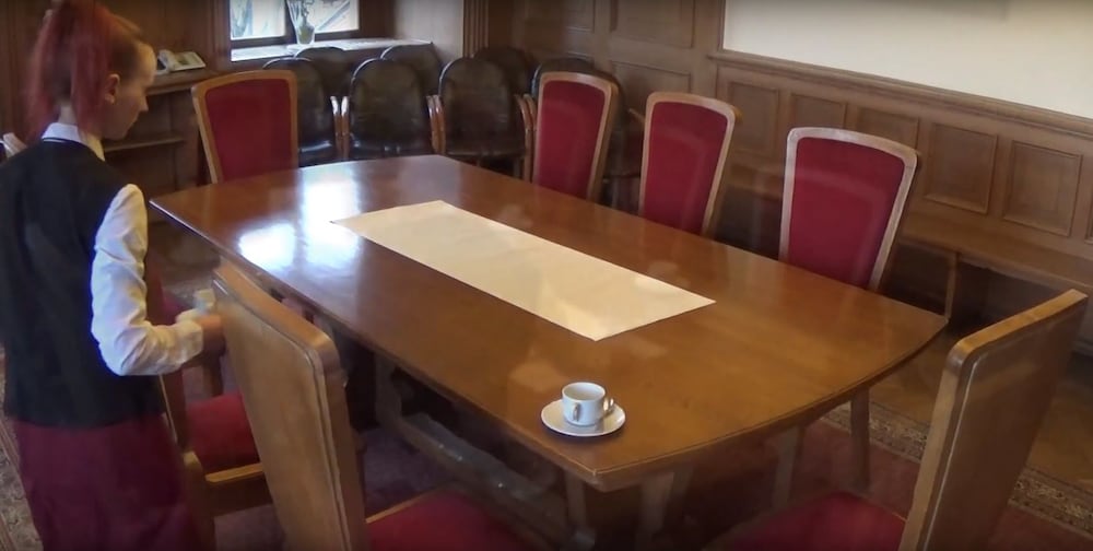 Meeting facility