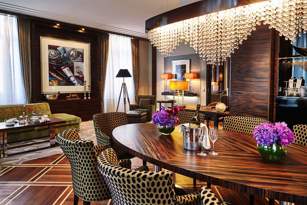 Steigenberger Frankfurter Hof, Frankfurt, Germany - Deluxe Suite