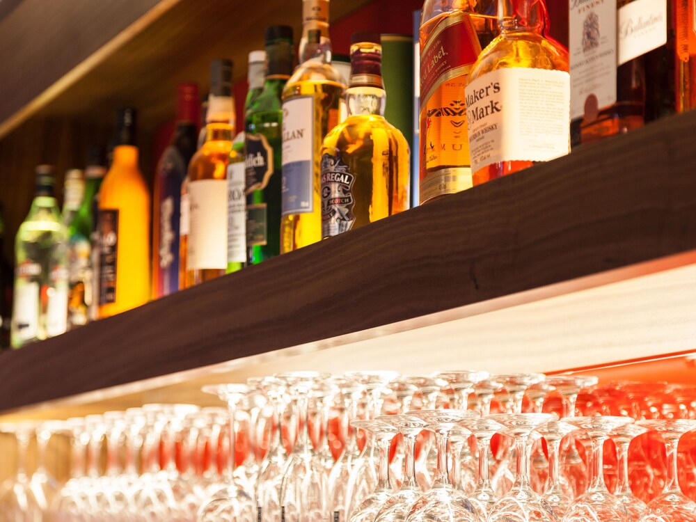 Hotel Bar