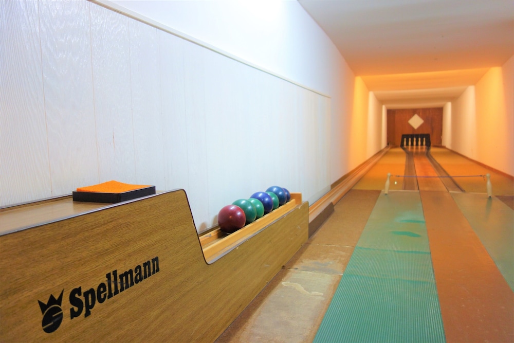 Bowling
